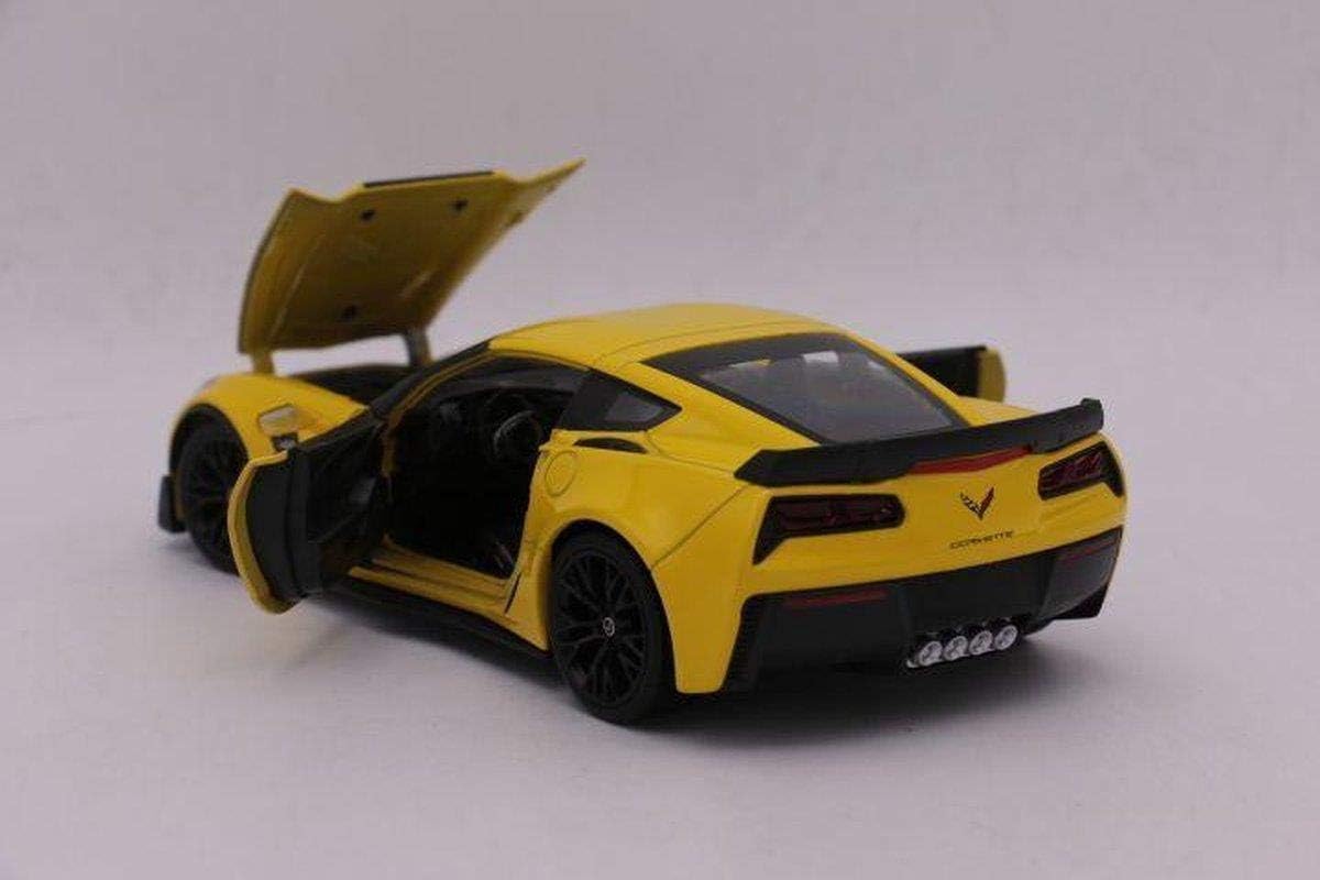 سيارة Welly Nex Die-Cast المعدنية النموذجية بمقياس 1:24-2017 Chevrolet Corvette Z06