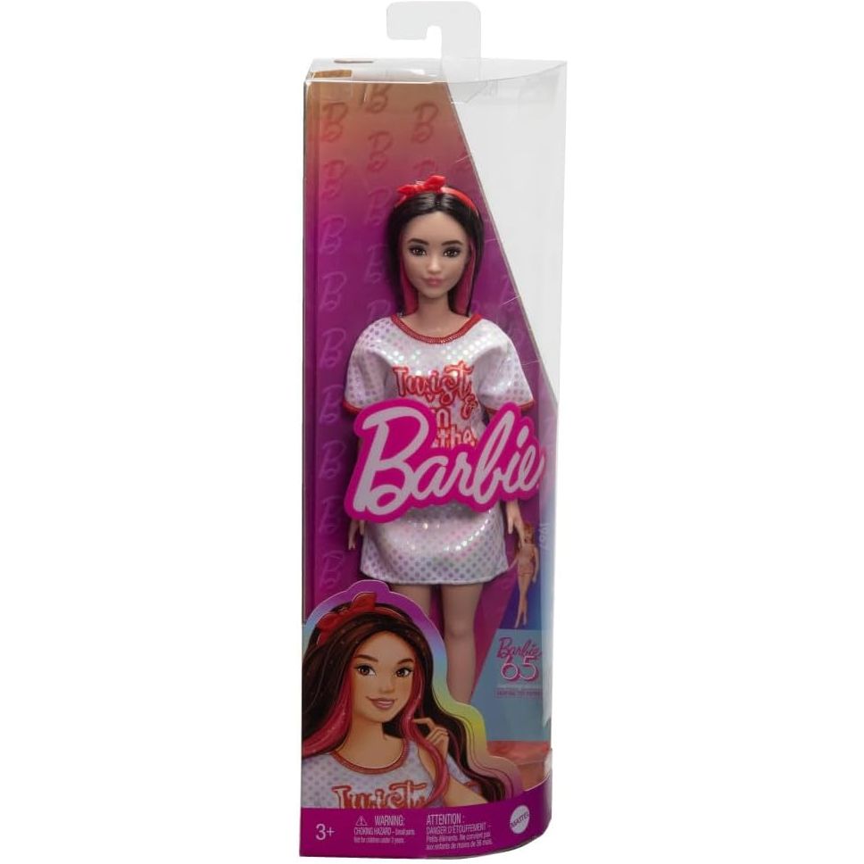 دمية Barbie Fashionistas رقم 214، ذات شعر أسود مموج مع فستان Twist 'n' Turn وإكسسوارات، دمية عصرية قابلة للتجميع للذكرى الخامسة والستين