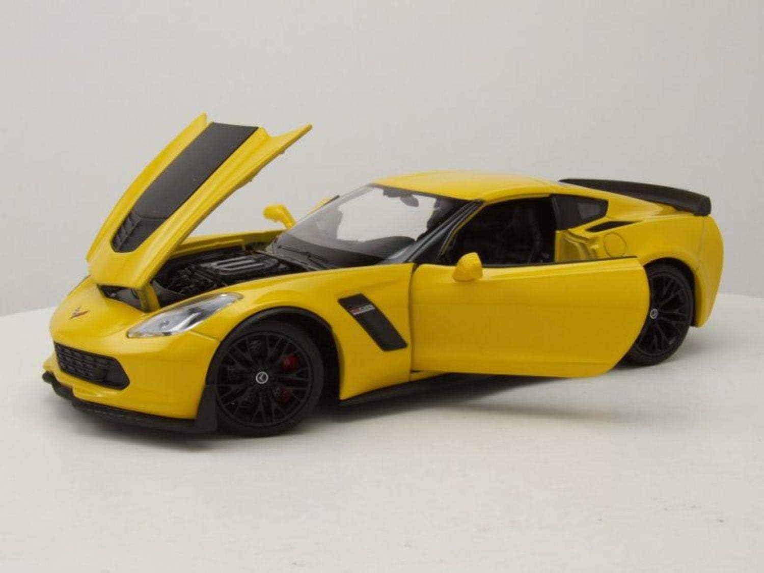 سيارة Welly Nex Die-Cast المعدنية النموذجية بمقياس 1:24-2017 Chevrolet Corvette Z06