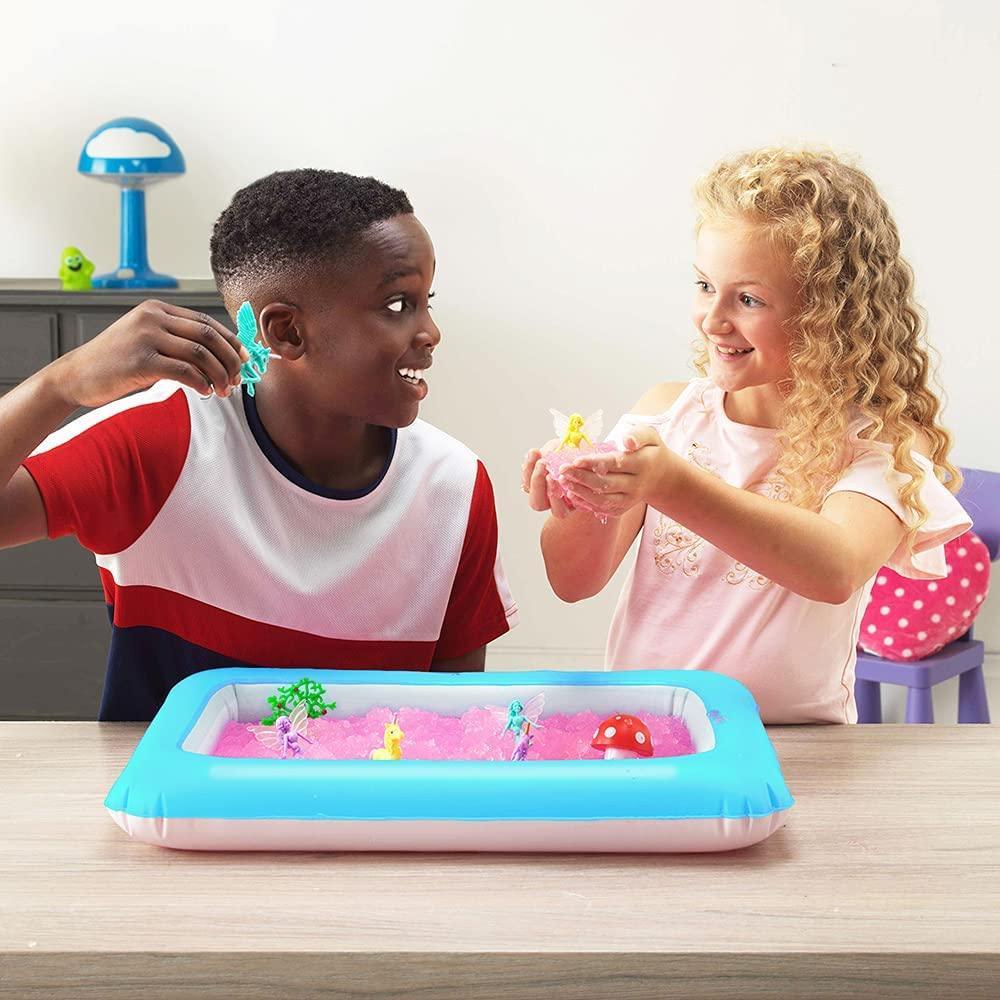 Gelli Worlds Dino Pack from Zimpli Kids, 5 Use, 8 x Dinosaur Figures, Inflatable Tray, Imaginative Prehistoric Dinosaur Playset, Educational Science Kit - BumbleToys - DINO, Dino Toy, Dinosaur, Educational Science Kit, Gelli Worlds, Pre-Order