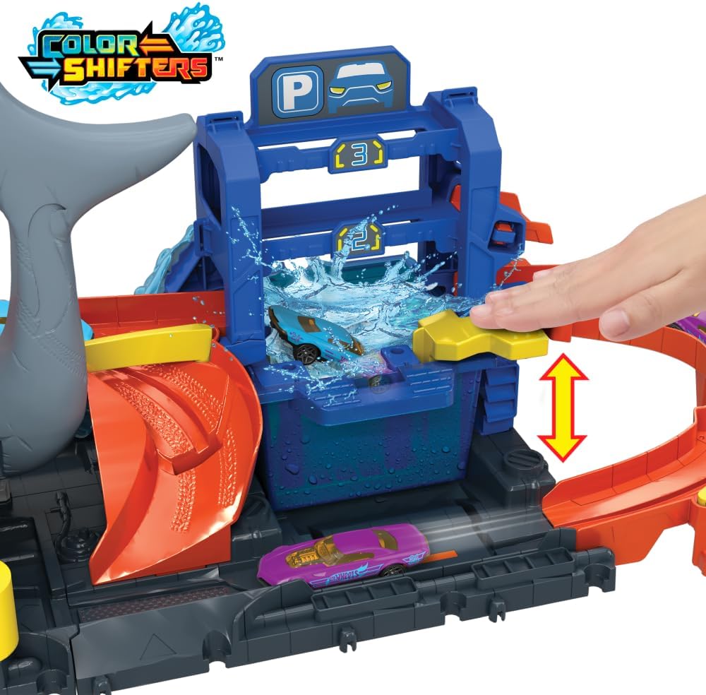 Hot Wheels Let's Race Netflix - City Shark Wash Station with 1:64 Scale Color Reveal Car, Colour Changing Function and Storage