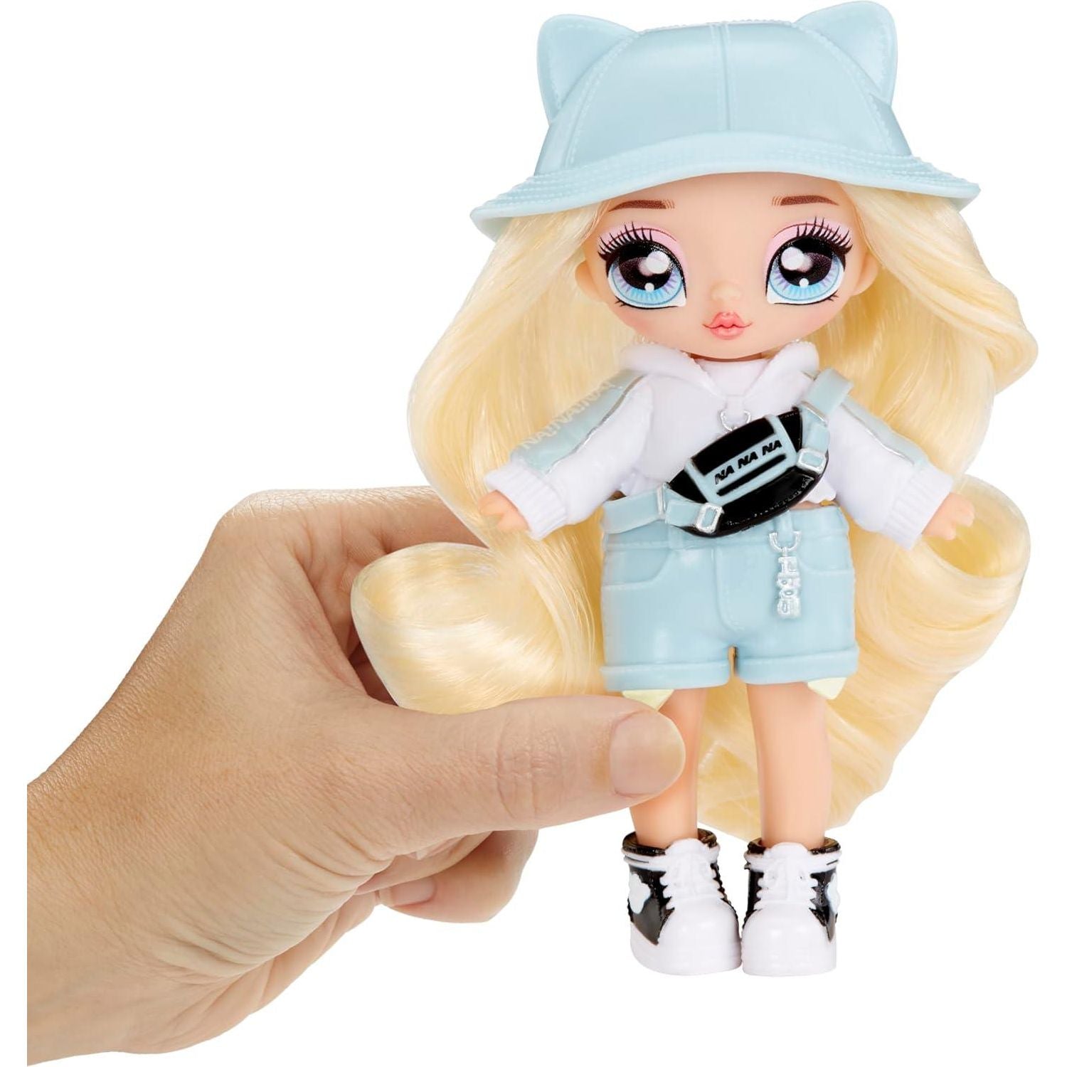 Na! Na! Na! Surprise Mini Backpack Series 2 Khloe Kitty Fashion Doll, Fuzzy White Kitty Backpack, Gift for Kids