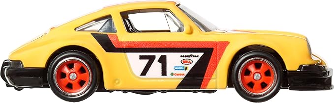 Hot Wheels Car Culture Circuit Legends '71 Porsche 911  Premium Collection of Car Culture 1:64 Scale Vehicles