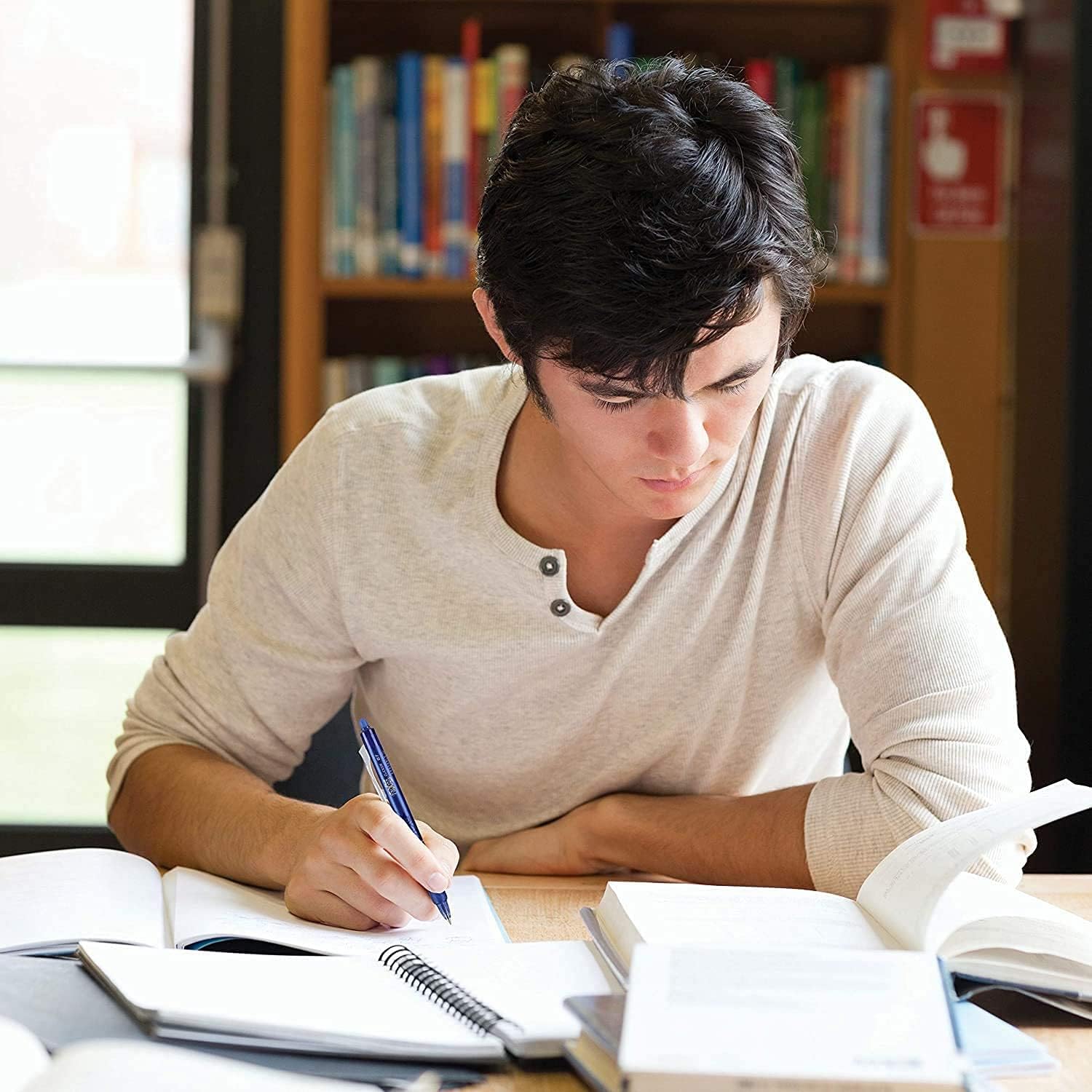 أقلام Pilot Frixion القابلة للمسح - عبوة من 6 أقلام حبر زرقاء + 4 عبوات إضافية - أقلام Frixion Clicker القابلة للمسح - قلم حبر جل قابل للسحب - رأس رفيع 0.7 مم يستخدم لـ Rocketbook وNotebook