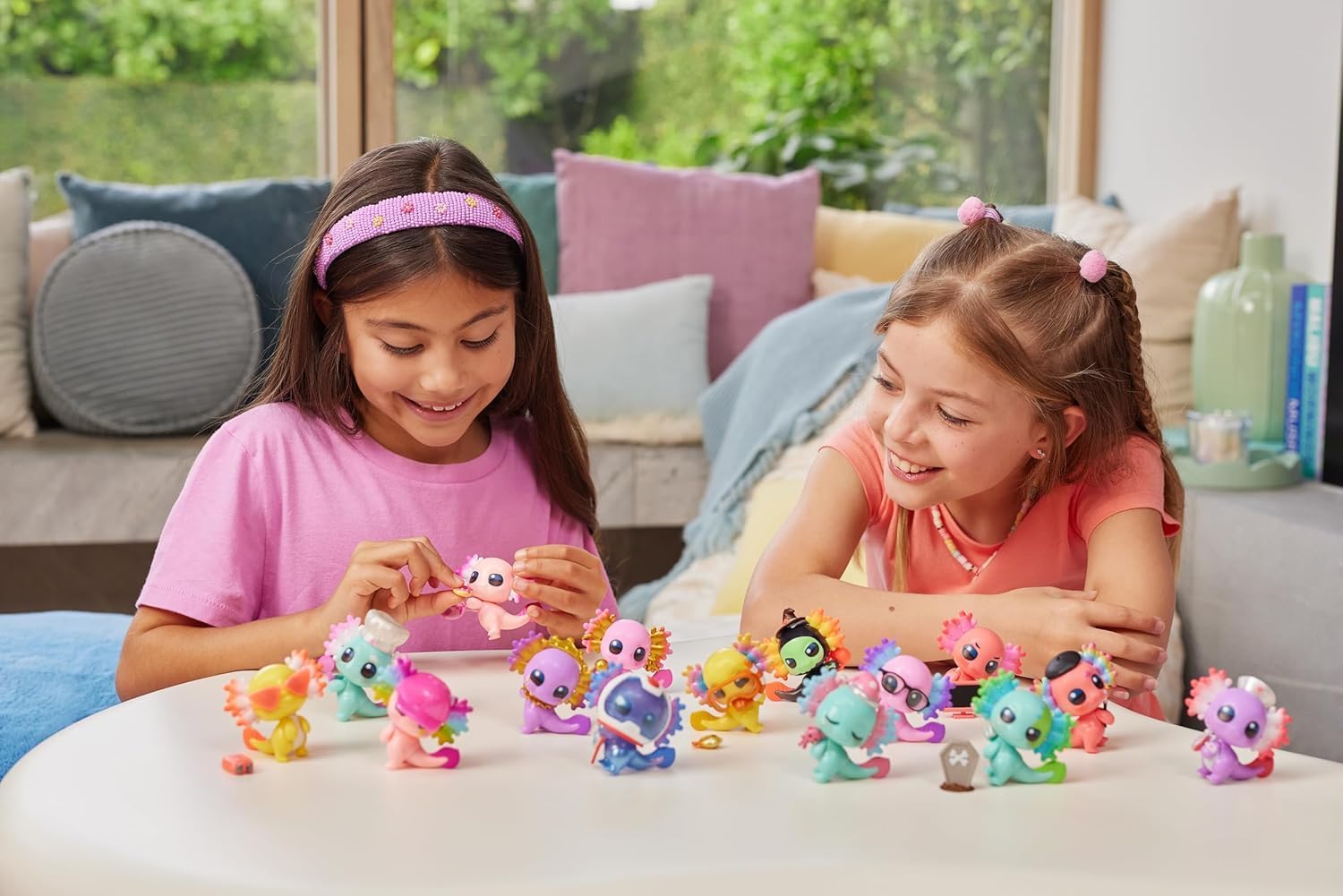 5 Surprise Axolotls Mystery Collectibles by ZURU Assorted