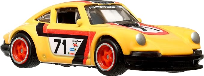 Hot Wheels Car Culture Circuit Legends '71 Porsche 911  Premium Collection of Car Culture 1:64 Scale Vehicles