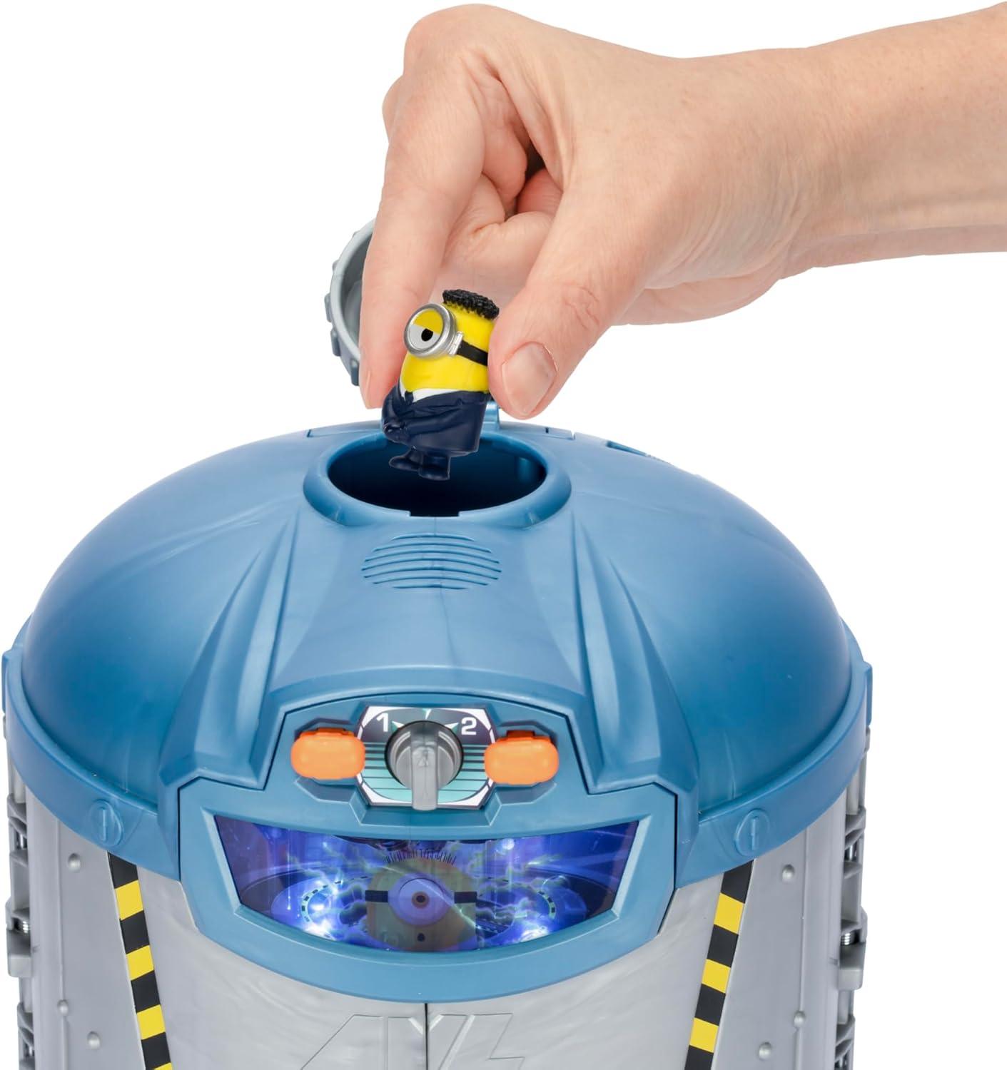 MINIONS Despicable Me 4 Mega Transformation Chamber Transform AVL Jerry Into Mega Jerry Chamber Opens Out To Transform Into An AVL Training Centre Playset