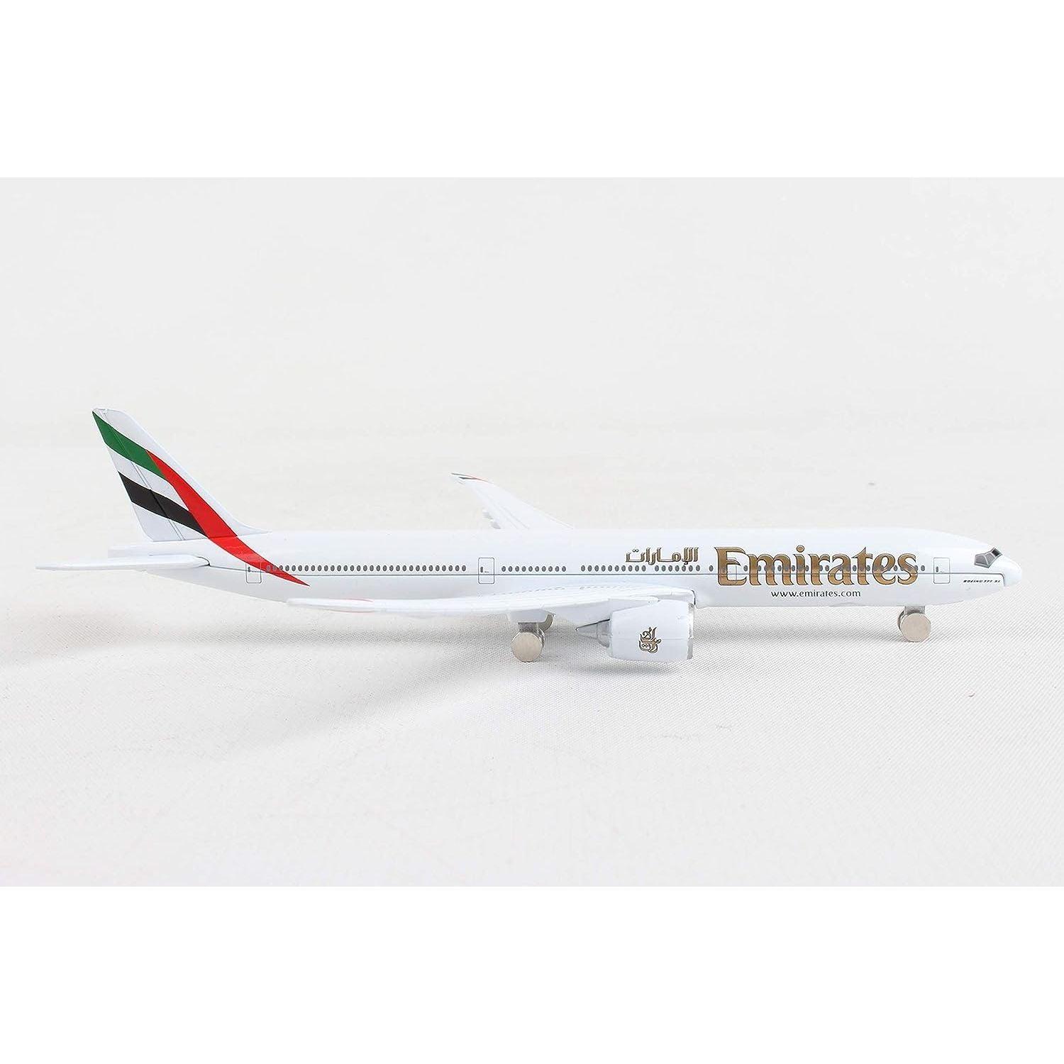 Daron Planes Emirates 777X Single Plane RT9905 - Red