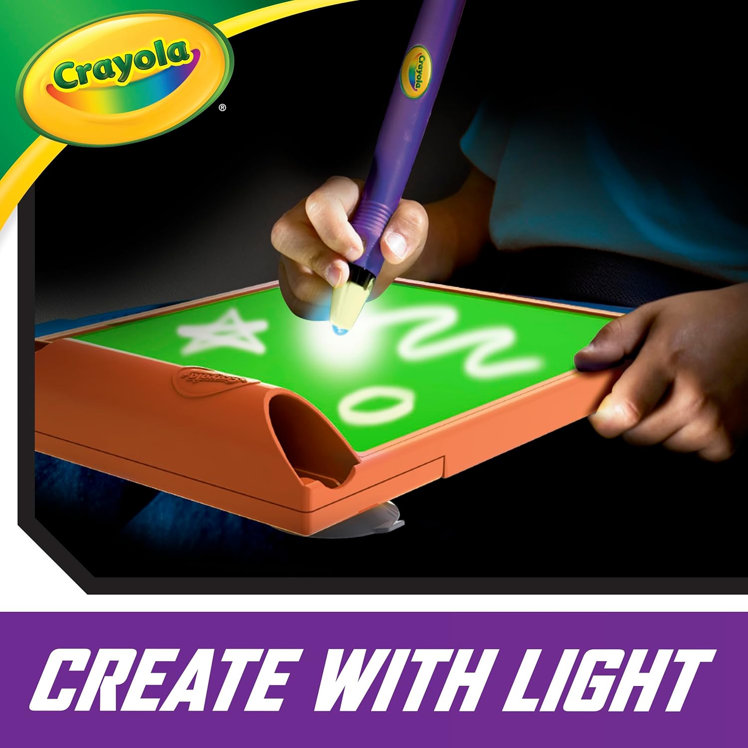 استوديو Crayola Travel Glow Art Studio، يتوهج في الظلام