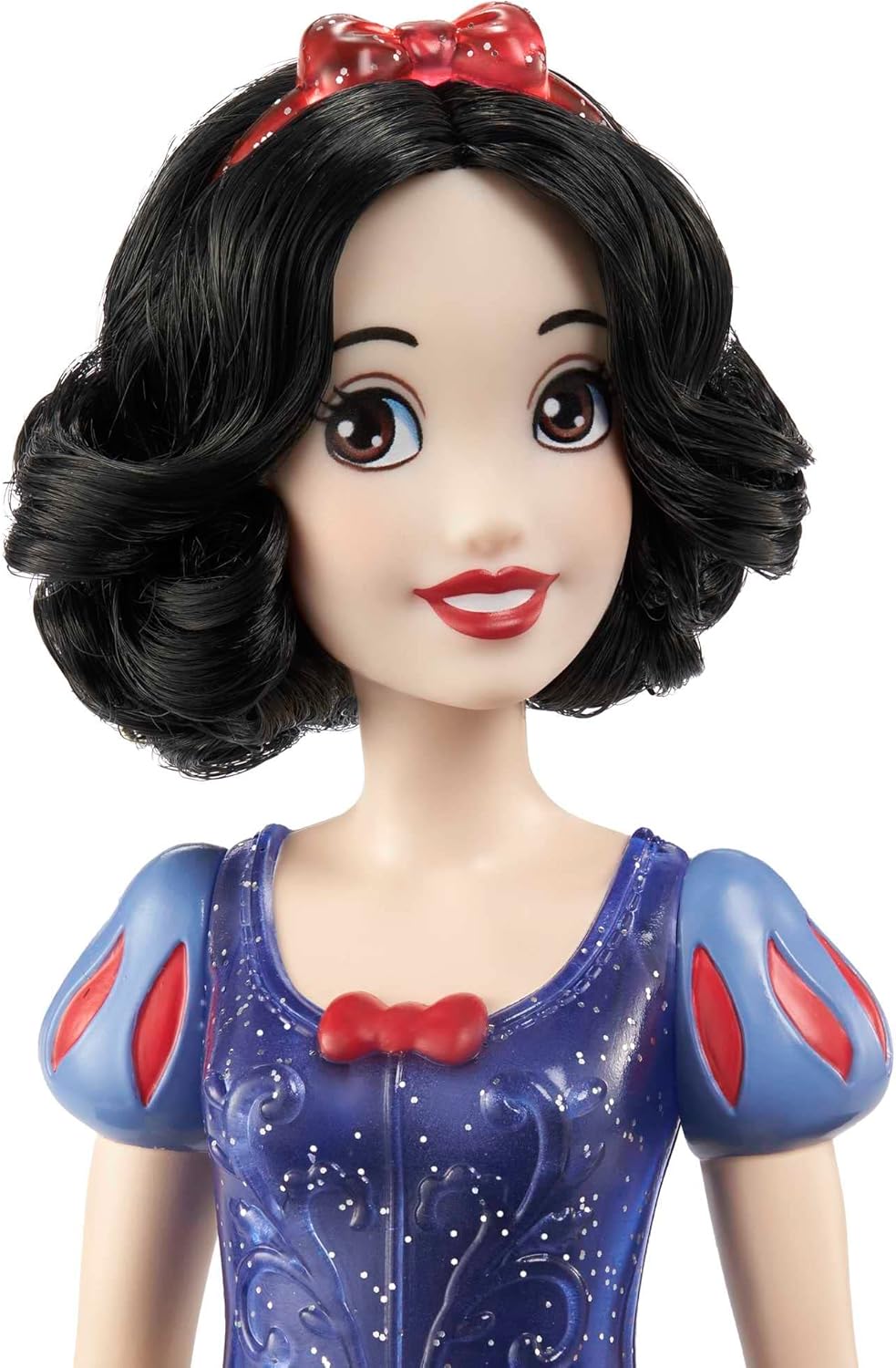Mattel Disney Princess Toys, Snow White Fashion Doll, Sparkling Look with Black Hair, Brown Eyes & Hair Accessory, Inspired by the Movie