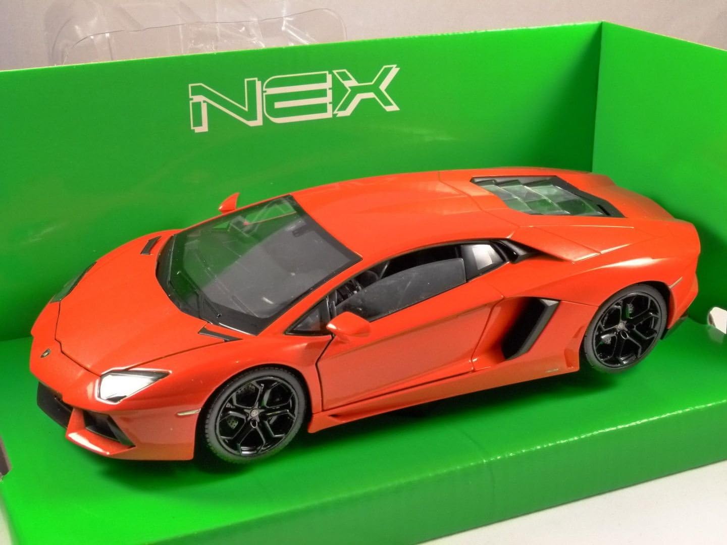 Welly Nex Die-Cast Metal Model Car 1:24- Lamborghini Aventador Coupe (Colors May Vary)