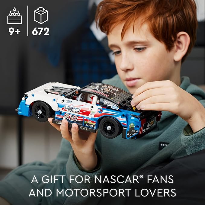 مجموعة بناء LEGO 42153 Technic NASCAR Next Gen شيفروليه كامارو ZL1 - نموذج سيارة ولعبة سباق سيارات مصممة بشكل أصلي، عرض سيارة سباق قابلة للتجميع للأولاد والبنات والمراهقين