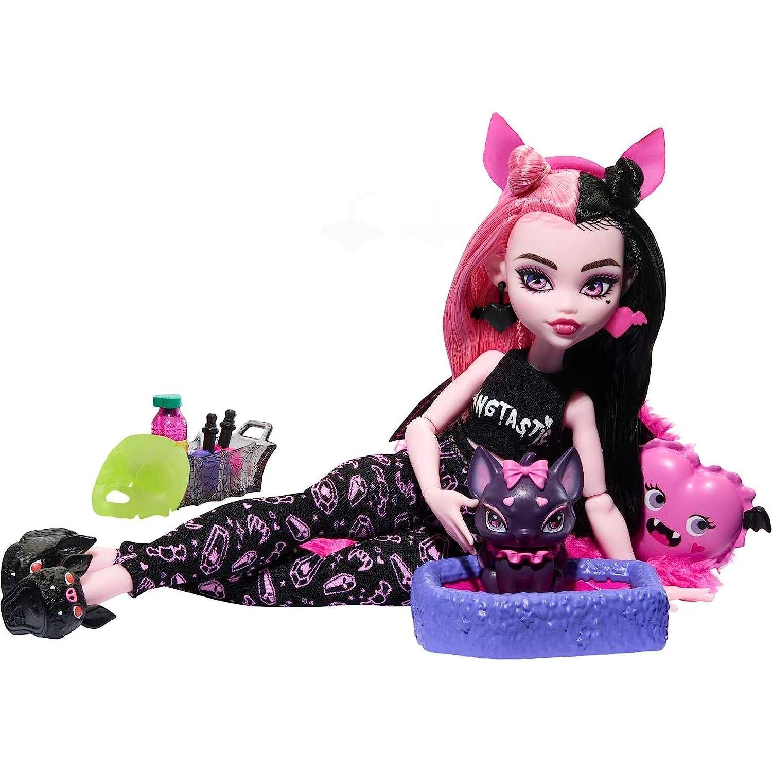 Monster High Doll, Draculaura Creepover Party Set with Pet Bat Count Fabulous, Sleepover Clothes and Accessories
