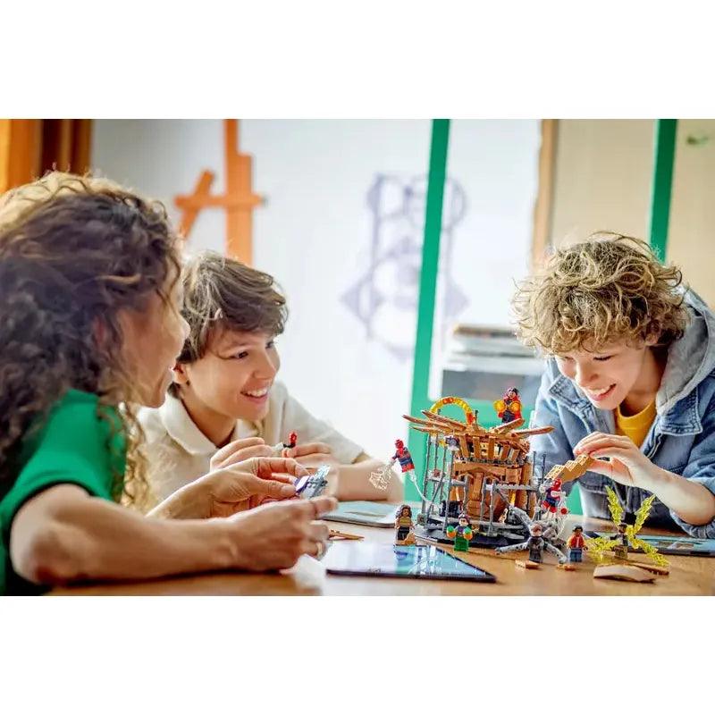 LEGO Marvel Spider-Man Final Battle 76261 Building Toy Set, Marvel Collectible Based on The Climax of The Spider-Man: No Way Home Movie, Multiverse Marvel Playset with 3 Versions of Spider-Man