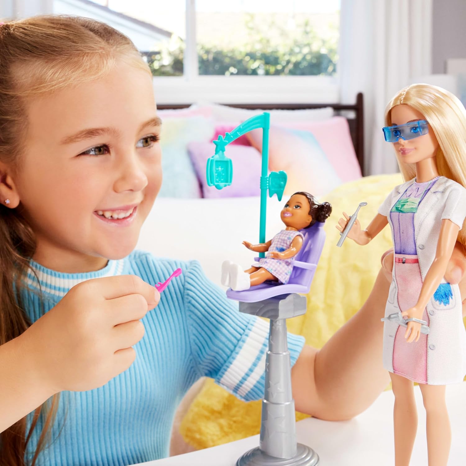 Mattel Barbie Dentist Doll With Blonde Fashion Doll, 1 Kid Doll, Medical Doctor Furniture & Accessories