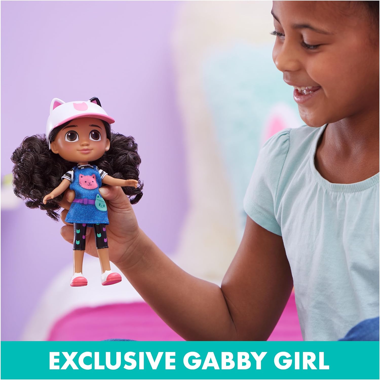 Gabby's Dollhouse, 8-inch Gabby Girl Doll (Travel Edition) with Accessories, Kids Toys for Ages 3 and up