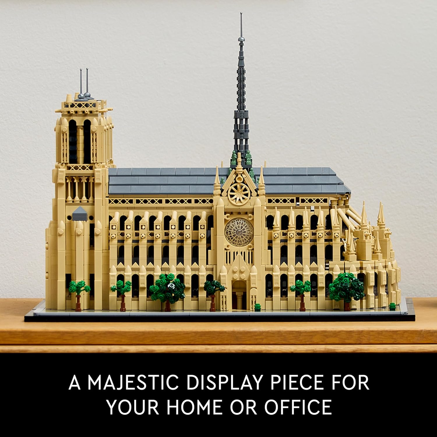 LEGO 21061 Architecture Notre-Dame de Paris Replica, Architectural Model Kit, Collectible Building Set for Adults, Build and Display Souvenir, Graduation Gift Idea for Lovers of History and Travel.