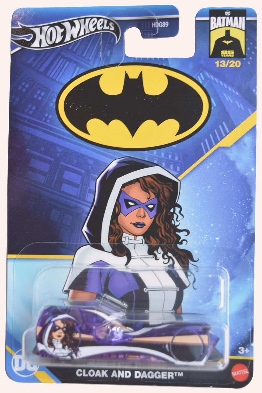 سيارة Hot Wheels DC Batman Cloak and Dagger المصنوعة من قوالب مصبوبة