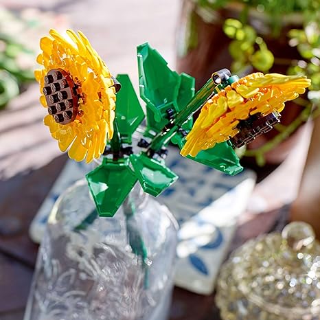LEGO Sunflowers 40524 Building Kit, Artificial Flowers for Home Décor, Flower Building Toy Set for Kids, Sunflower Gift for Girls and Boys Ages 8 and Up