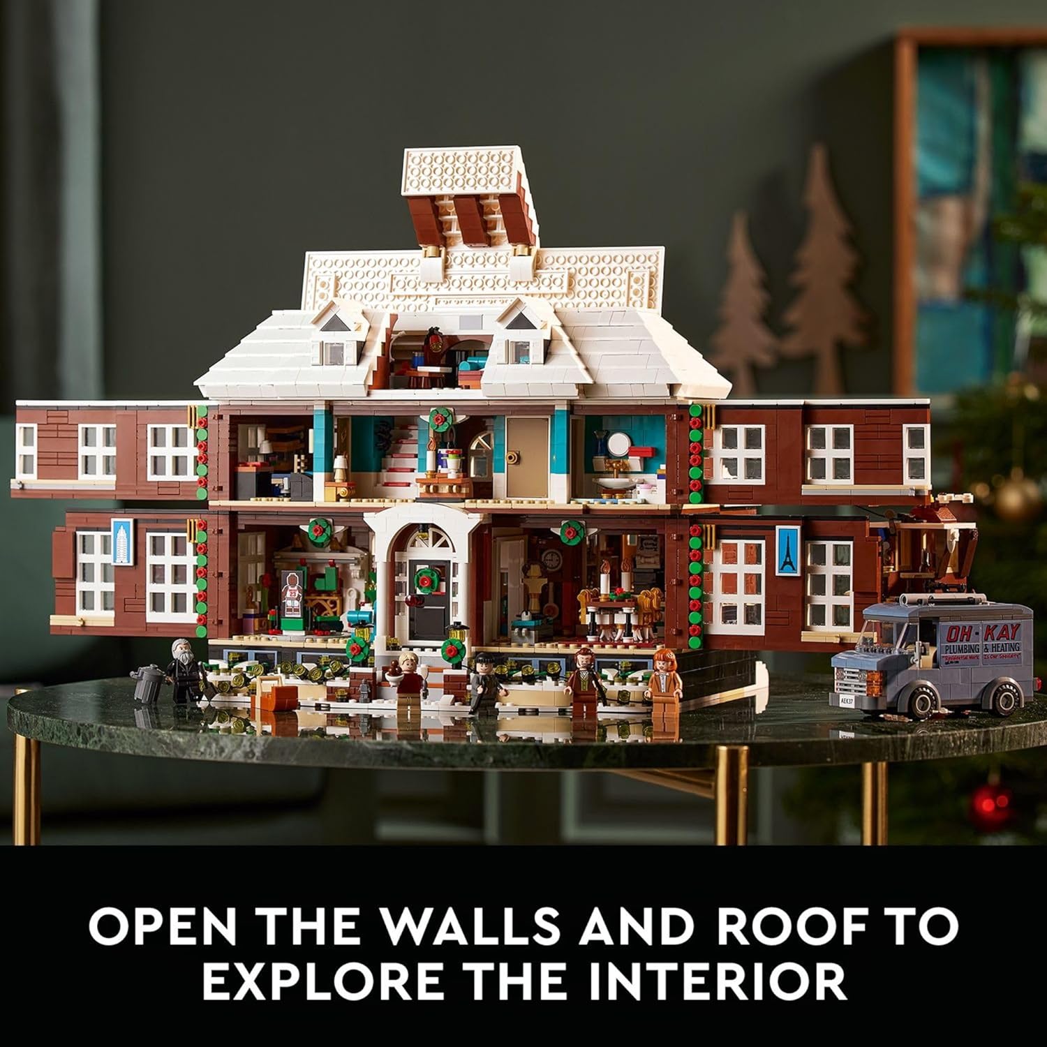 LEGO 21330  Ideas Home Alone McCallisters’ House Building Set for Adults, Movie Collectible Gift Idea with 5 Minifigures