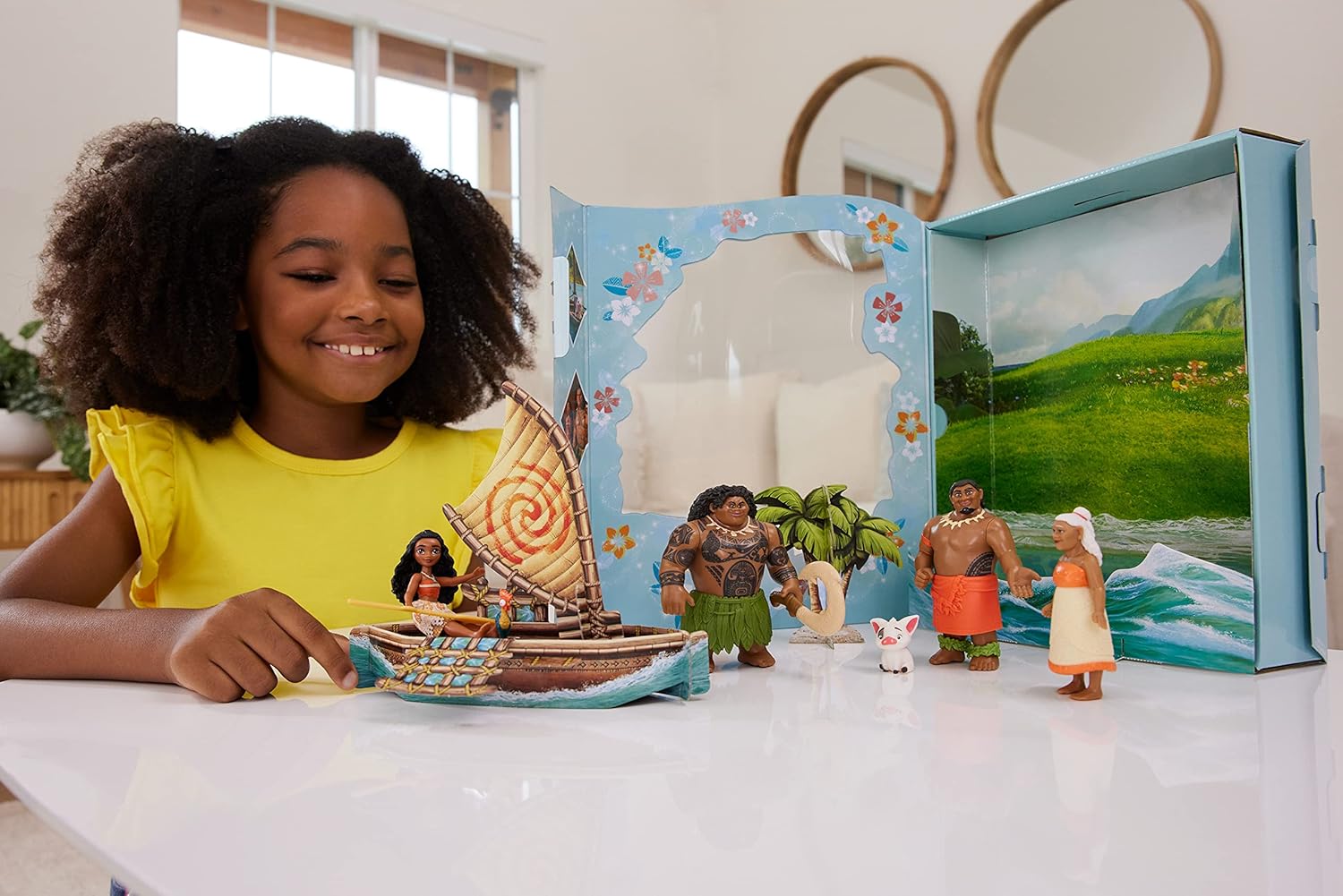 Disney Princess Moana Deluxe Story Set, Character Figurines and Playset, Kids Toys
