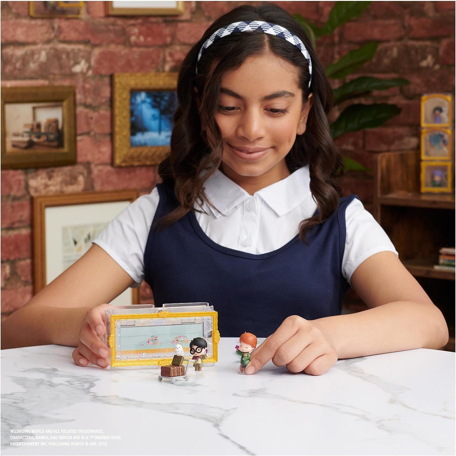 Wizarding World Harry Potter, Micro Magical Moments Figures Set with Exclusive Harry, Ron, Hedwig & Display Case