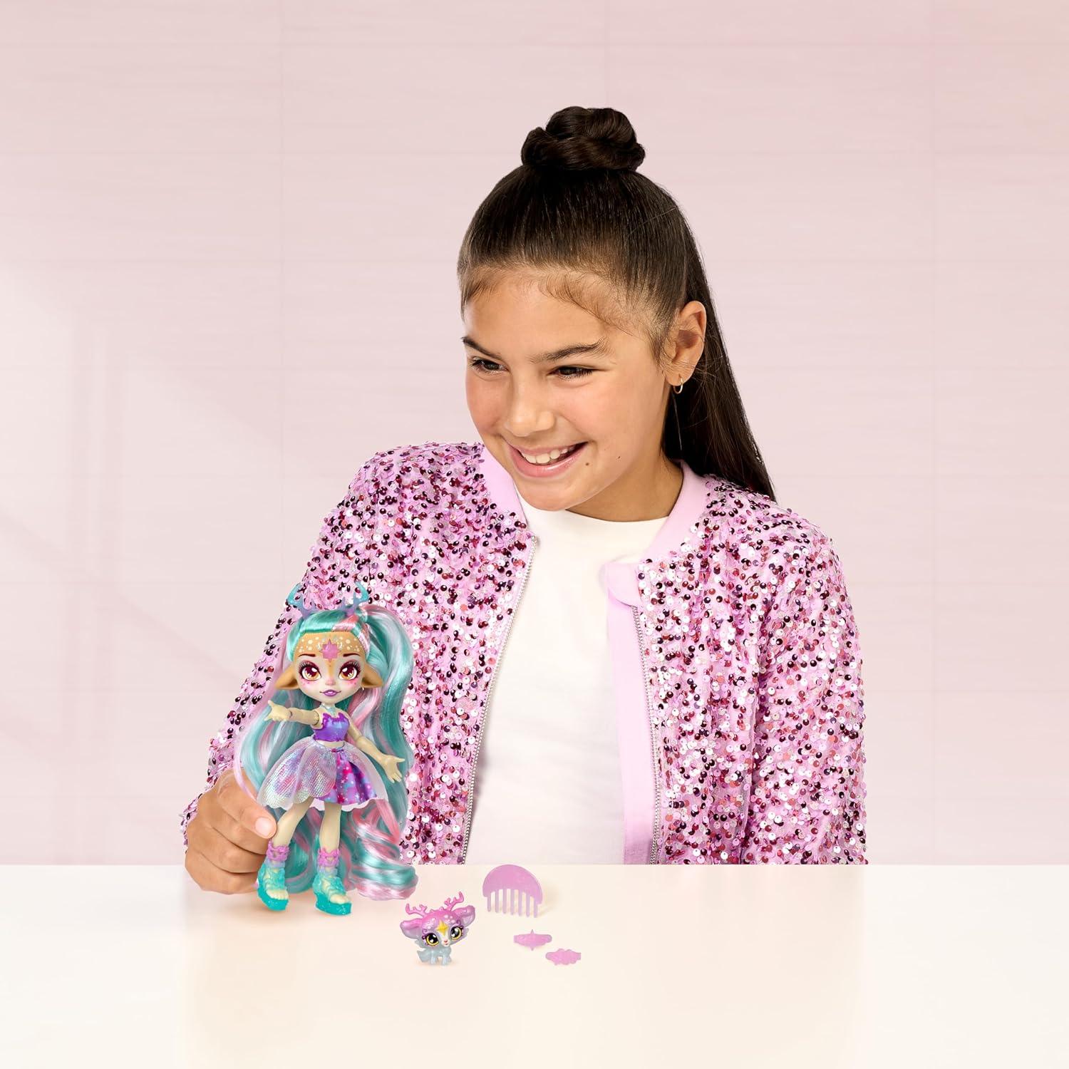 مجموعة Pixlings Deluxe Pack من Magic Mixies، وDeerlee The Deer، وShimmer Reveal، وCreate & Mix Potion That Magically Reveals