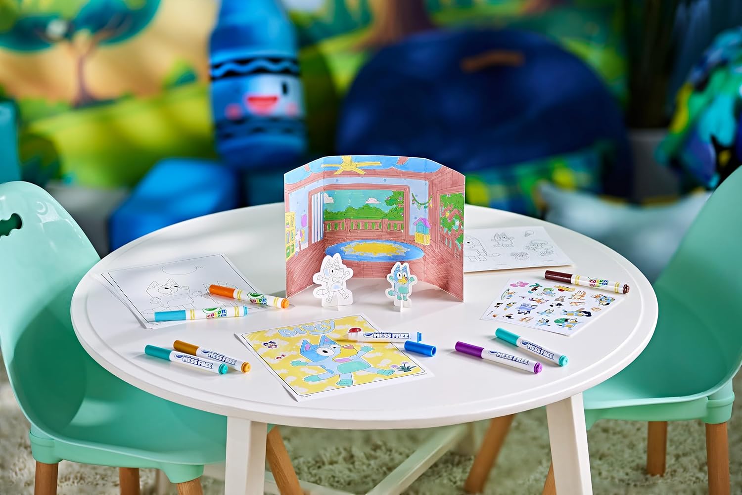 مجموعة أنشطة كرايولا كولور وندر بلوي | متعة تلوين خالية من الفوضى | تتضمن أكثر من 40 قطعة