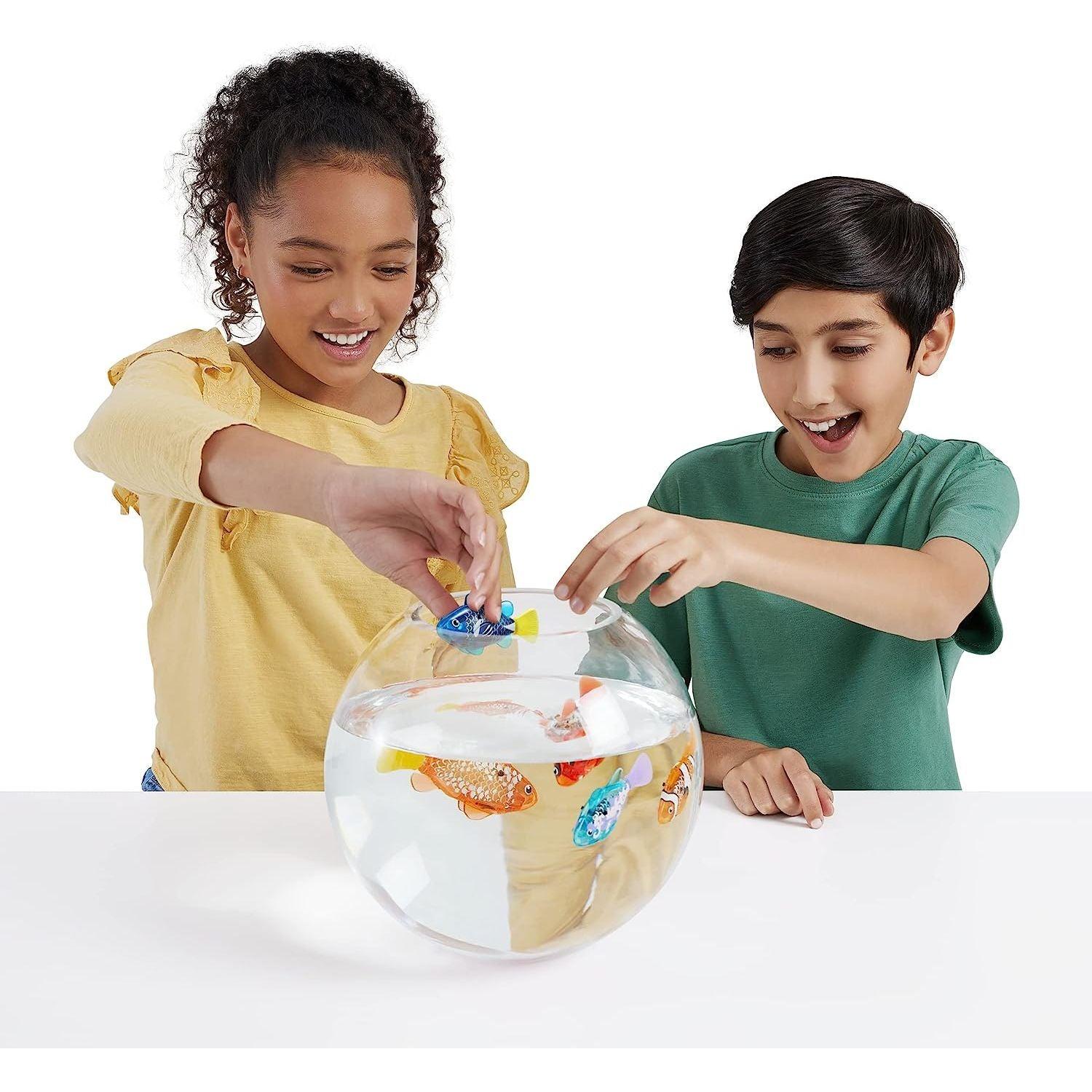 روبو ألايف روبو فيش، سمكة روبوتية للسباحة، لون وردي من زورو، تعمل بالماء، تتغير ألوانها، وتأتي مع بطاريات - السلسلة 3