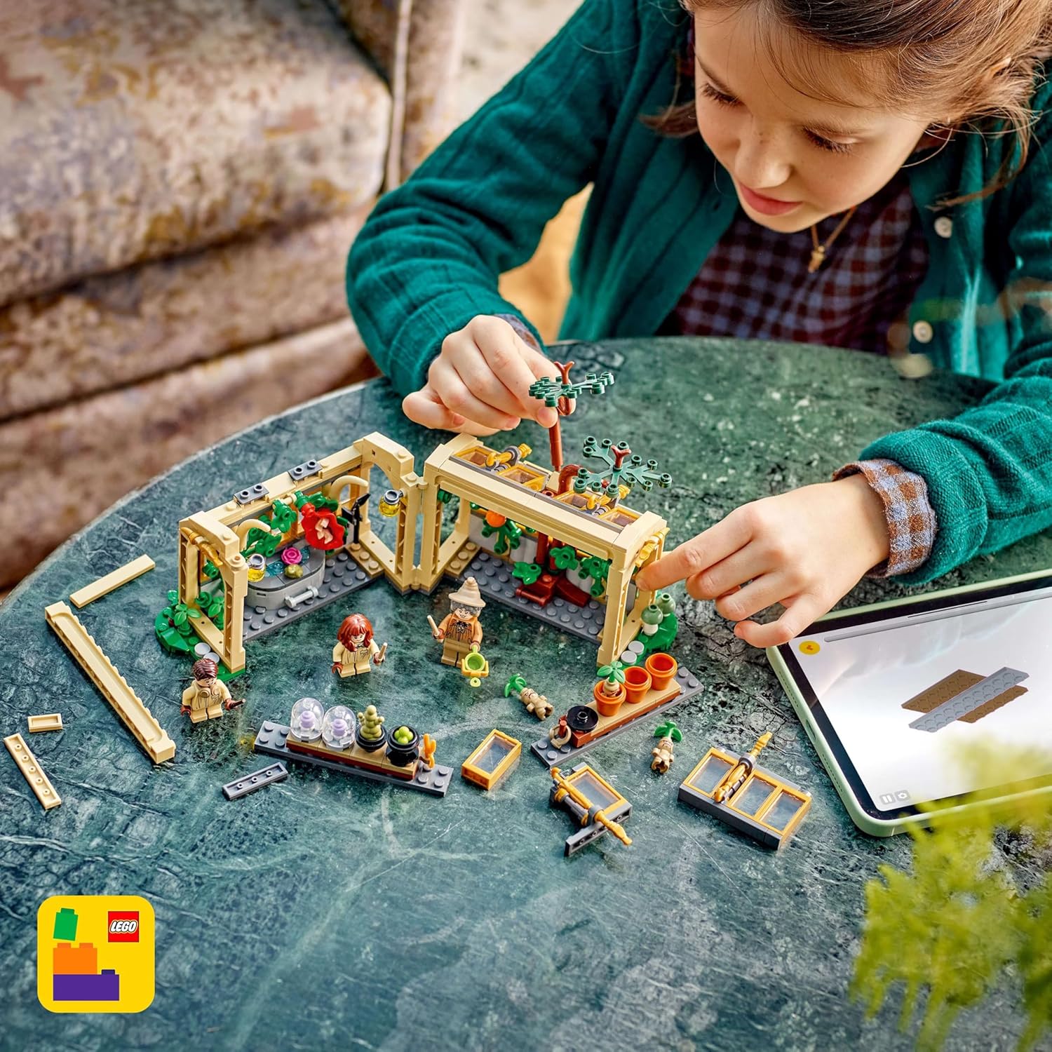LEGO Harry Potter Hogwarts Castle: Herbology Class Set with Neville Longbottom, Hermione Granger & Prof. Sprout Minifigures - incl. 3 Mandrake Toy Plants - Gift for 8+ Year Old Girls & Boys - 76445