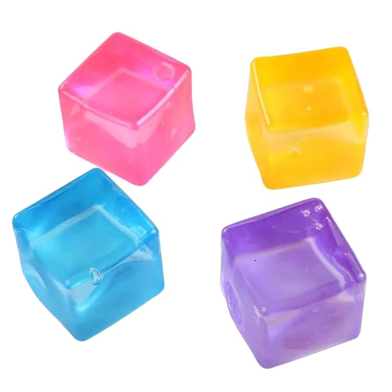 Squeez – Swril Cube – 5cm PVC Slow Rising (One Random Color)
