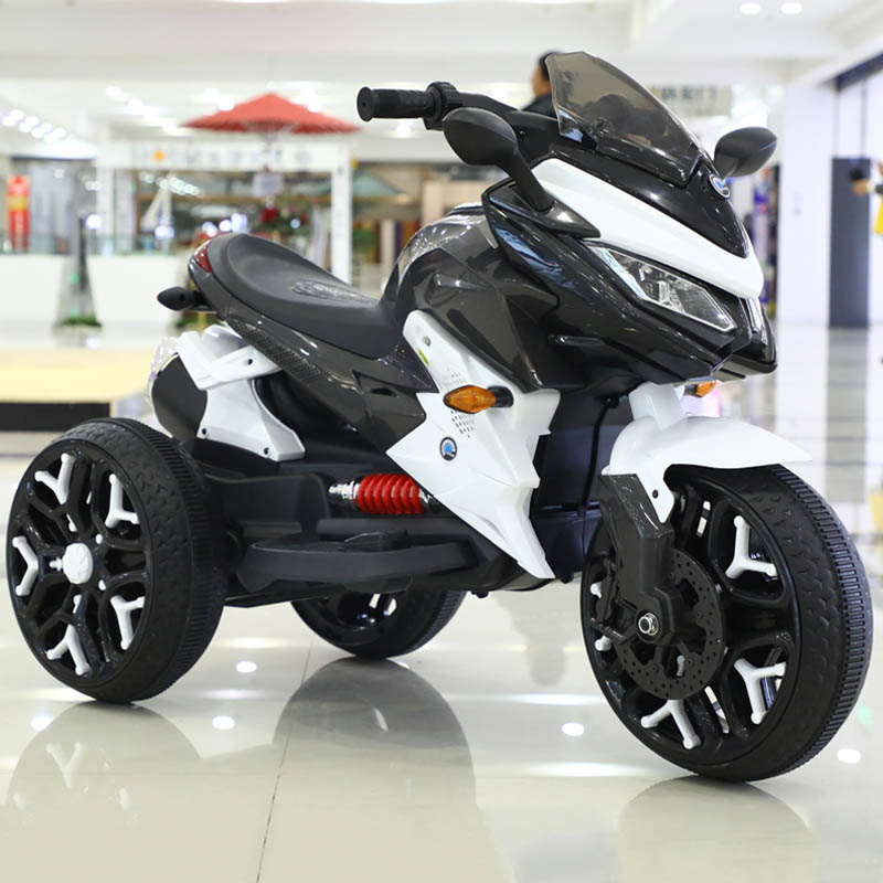 12V Electric Ride-On Car with Dual 390W Motors, LED Lights & Music – Light-Up Wheels - White