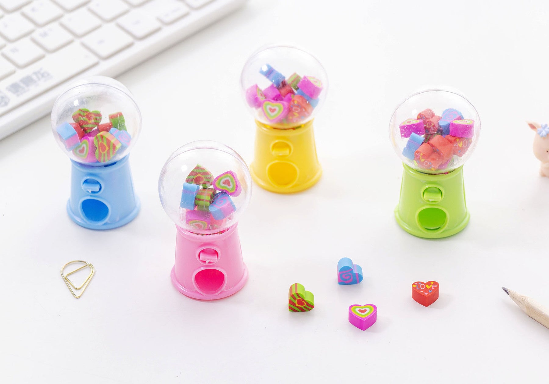 مجموعة واحدة من ممحاة مطاطية لطيفة من Kawaii Creative Gashapon Pencil Cartoon للأطفال - قد يختلف اللون