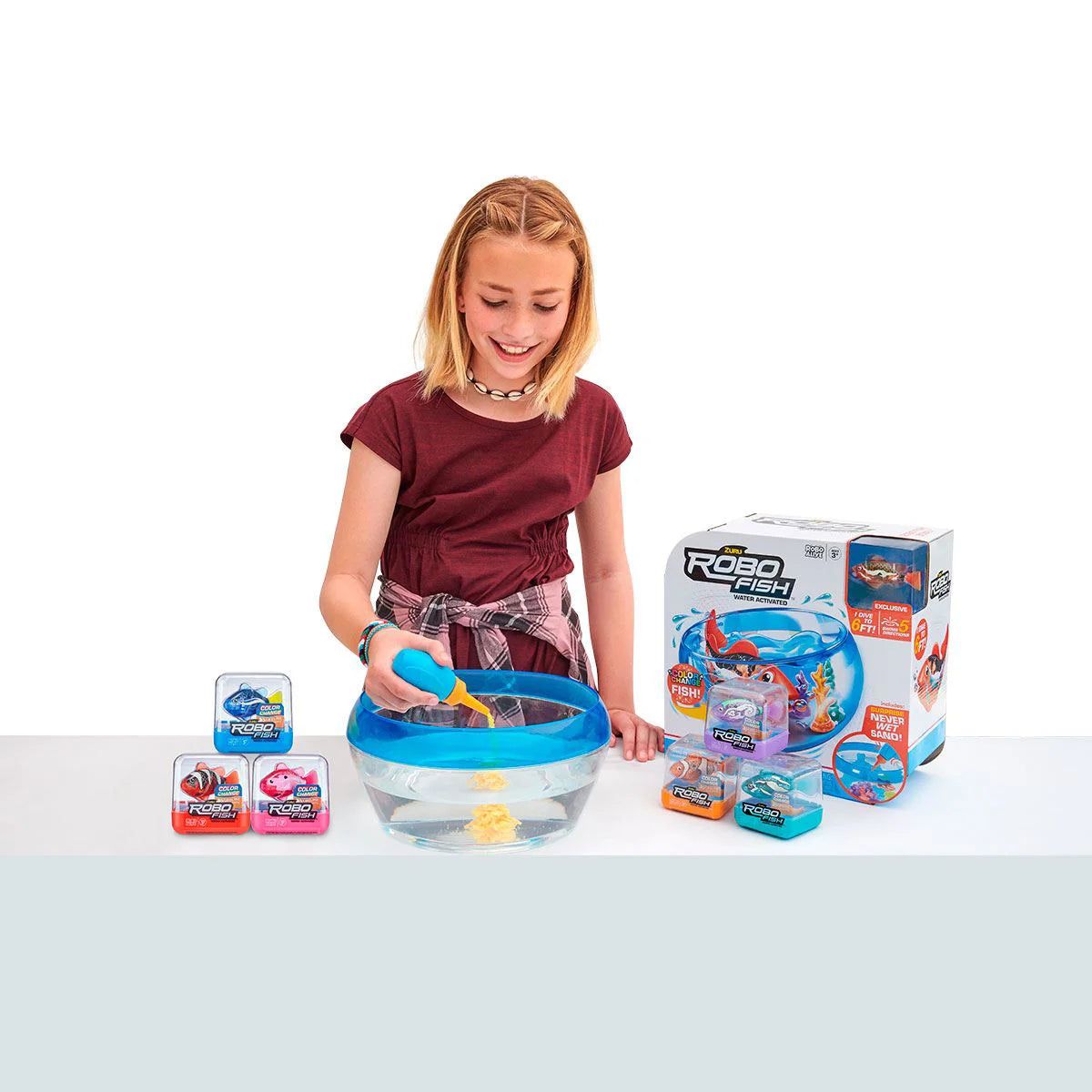 Zuru Robo Fish Playset with Exclusive Little Fish and Always-Dry Magic Sand