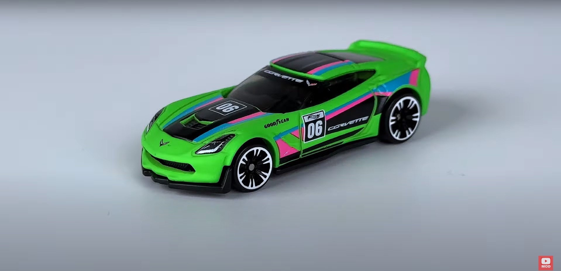 Hot Wheels Neon Speeders - Corvette C7 Z06