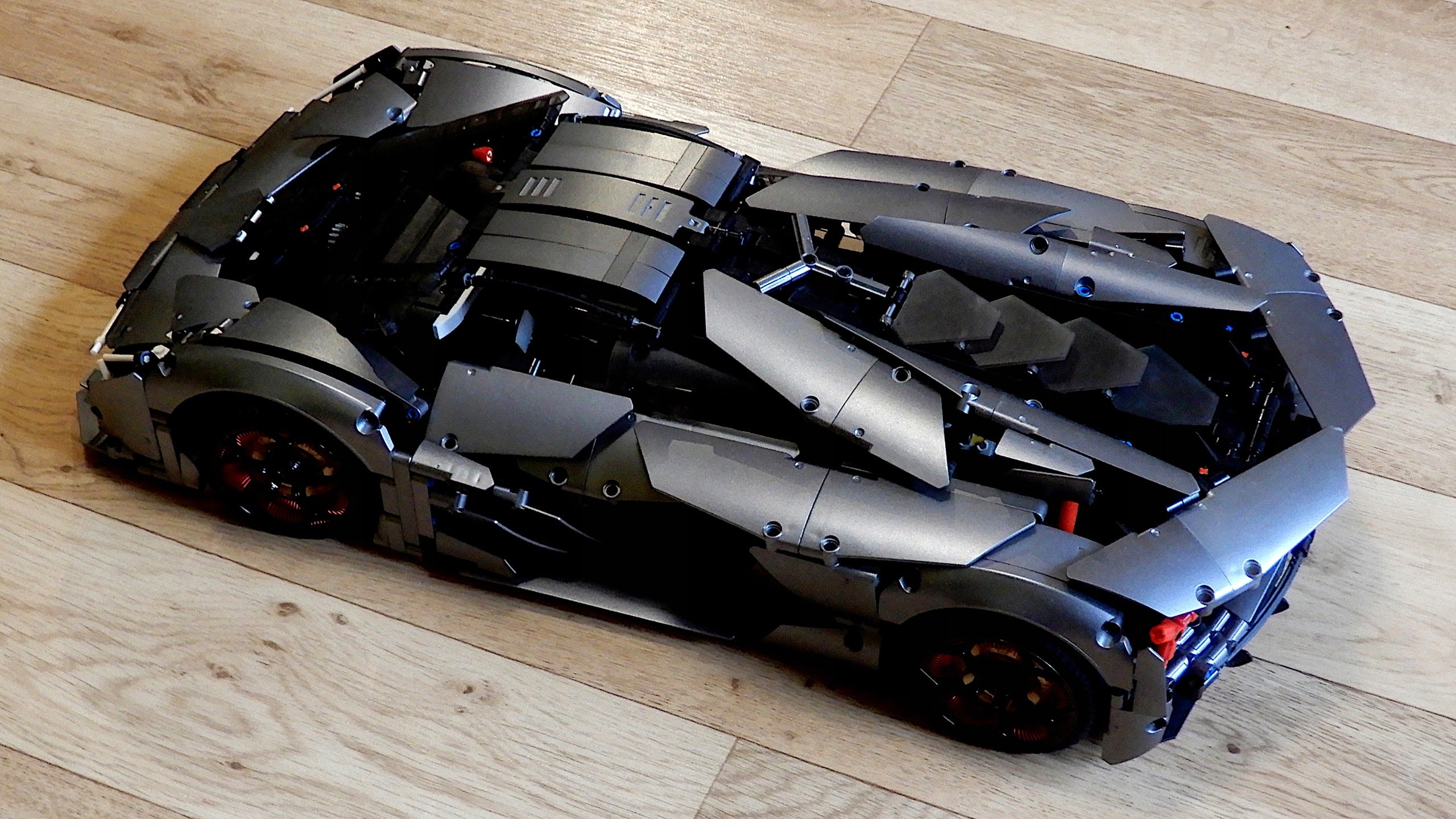 Technical Bricks Set of Remote Controlled Lamborghini Car 1:8 K-Box 10246B for self-assembly 3358 PCS