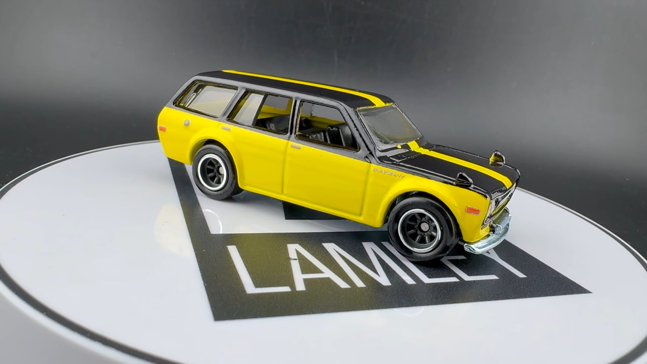 Hot Wheels Premium Boulevard - Datsun 510 Wagon