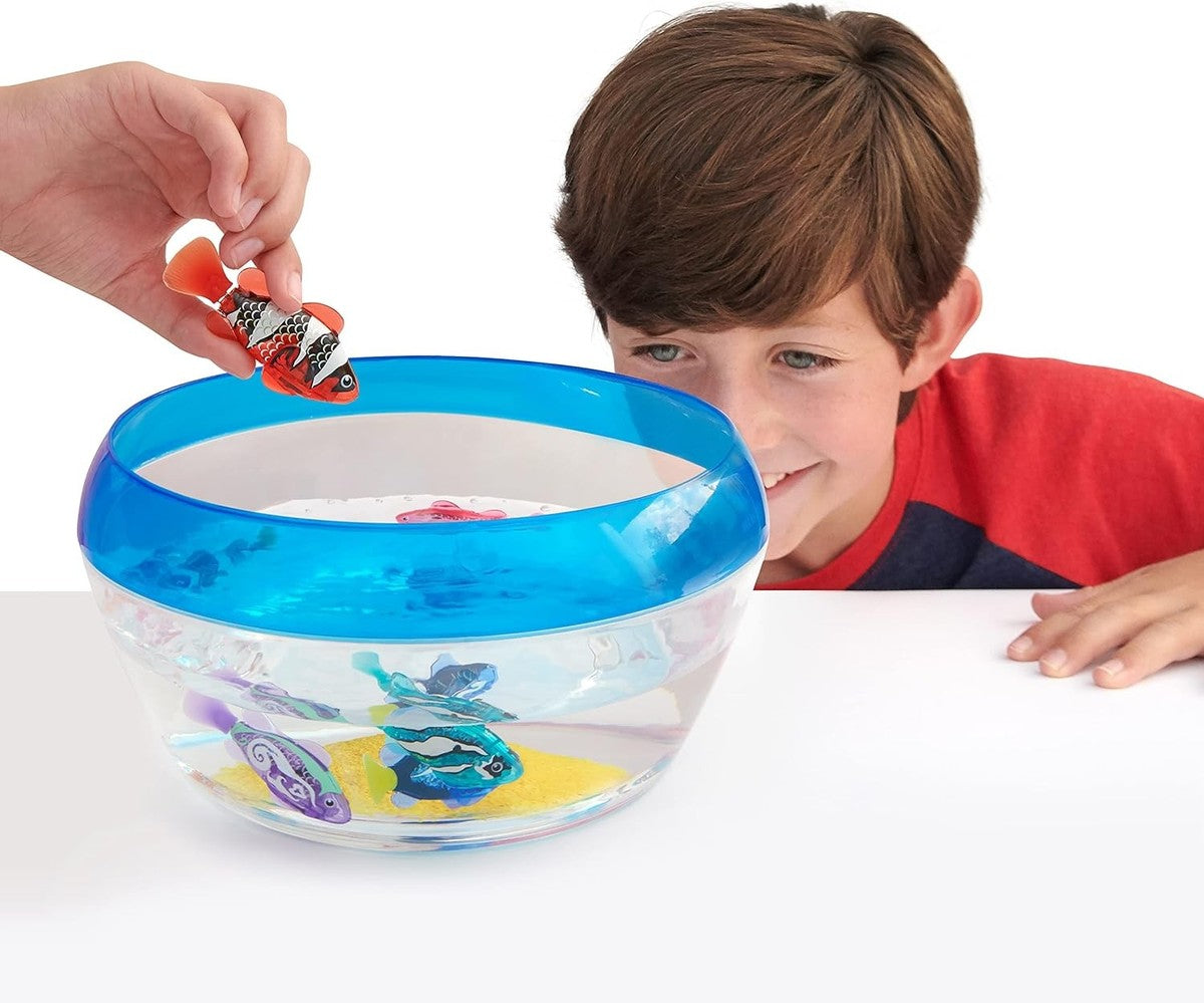 Zuru Robo Fish Playset with Exclusive Little Fish and Always-Dry Magic Sand