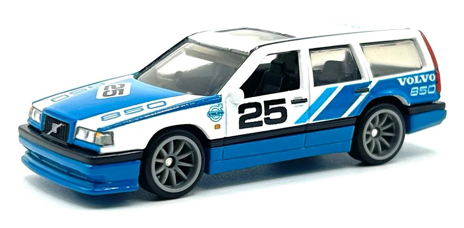 Hot Wheels Car Culture Fast Wagons - Volvo 850 Estate