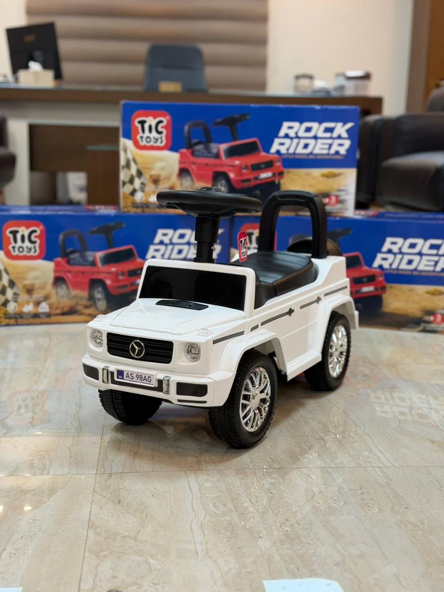 Tic Toys Grand Plus Multi-Position Ride-On with Music & Storage - White