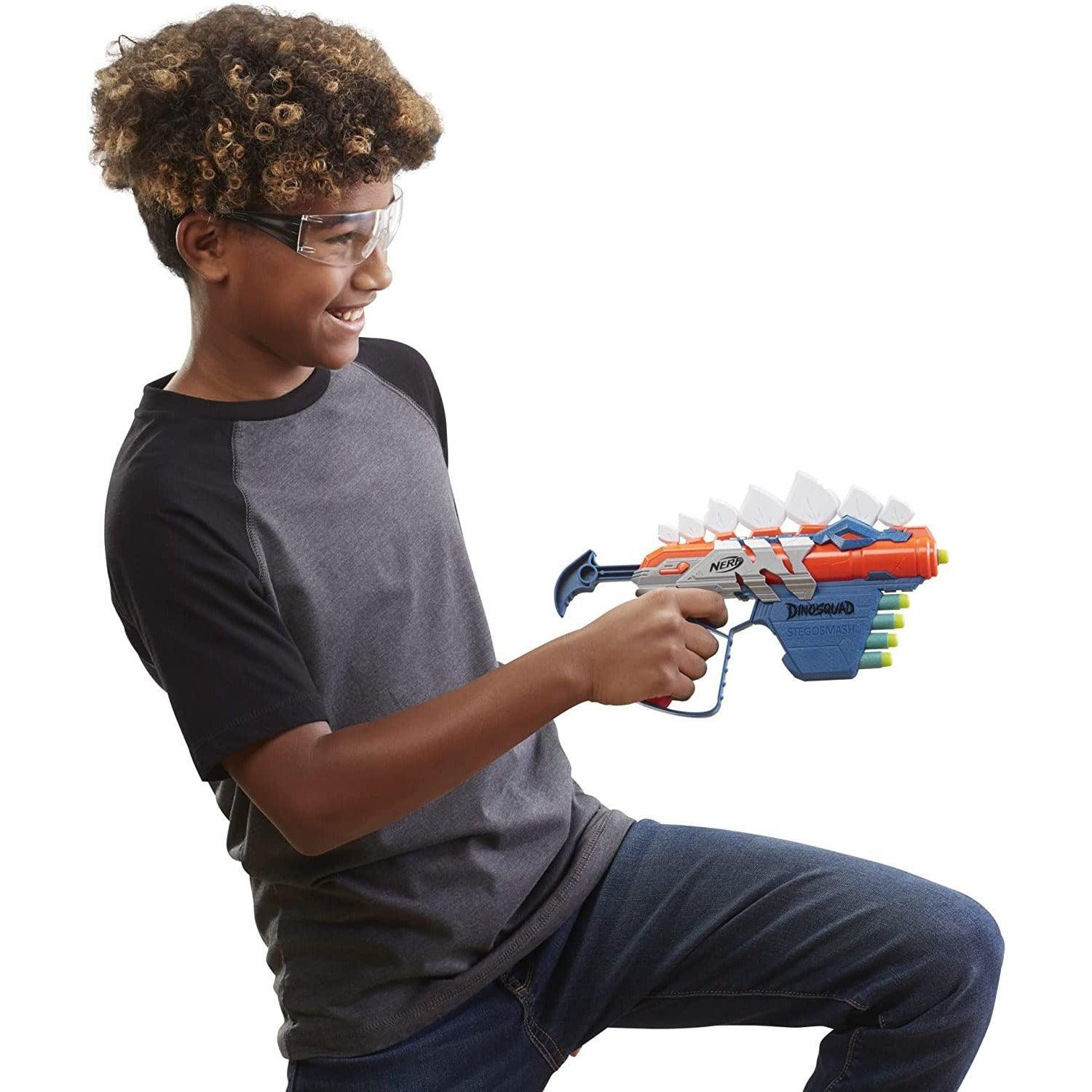 Nerf DinoSquad Stego-Smash Dart Blaster, 5 Nerf Elite Darts, Kids Outdoor Toys, Dinosaur Toys for 8 Year Old Boys and Girls and Up, Stegosaurus Dinosaur Design - BumbleToys - 6+ Years, Blasters, Blasters & Water Pistols, Boys, Fortnite, Guns, Pre-Order