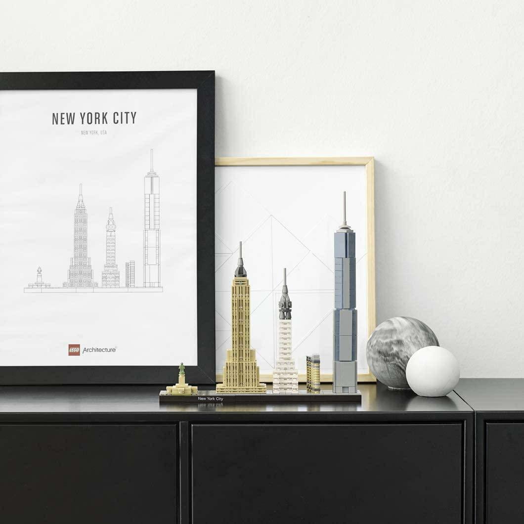 LEGO Architecture New York City 21028, Build It Yourself New York Skyline Model Kit for Adults and Kids (598 Pieces) - BumbleToys - 18+, Architecture, Boys, LEGO, OXE, Pre-Order