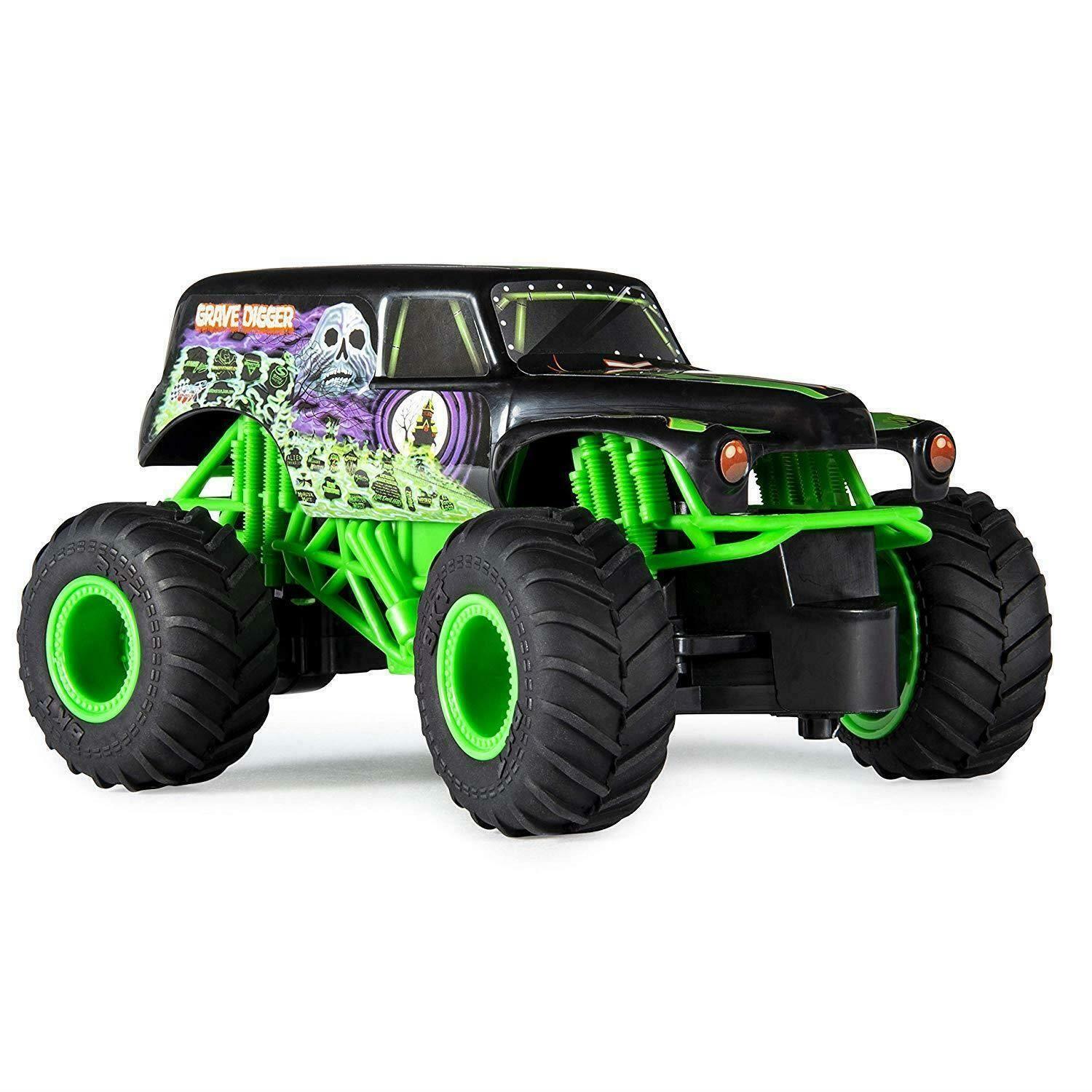 Spin Master Monster Jam R/C 1:24 Grave Digger Car - BumbleToys - 5-7 Years, Arabic Triangle Trading, Boys, Collectible Vehicles, Monster Jam